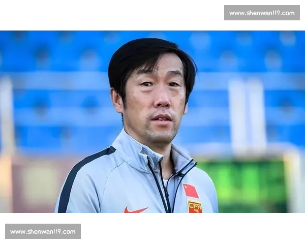 国足选帅开启年轻化转型，东亚杯启用过渡教练组