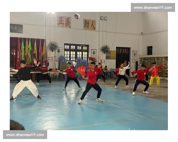 钟老师武术课堂：大树从体弱少年到功夫达人的蜕变